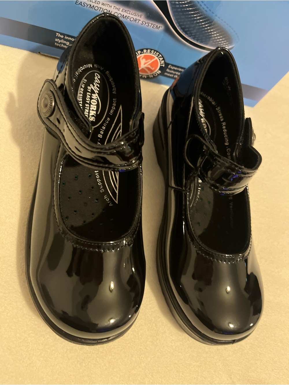 Easy Works by Easy Street Letsee Women's Mary
Jane Work Shoes